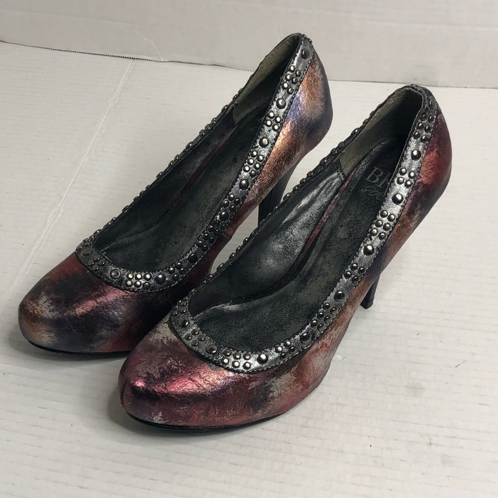 BKE High Heels Sole Womens Size 8 Studded Metallic Ombre Multicolored